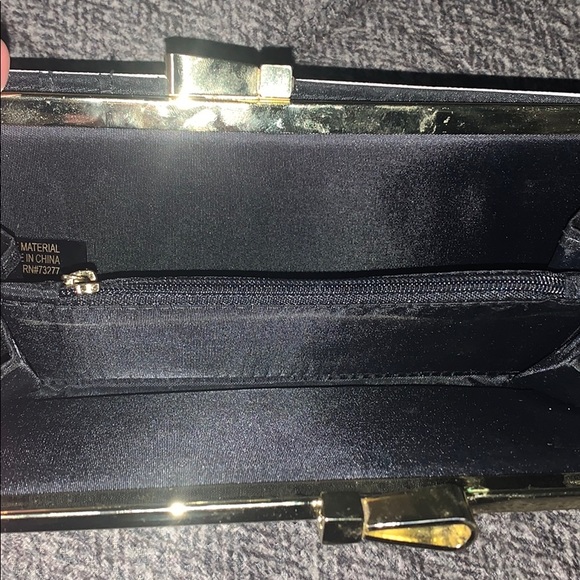 Bow Wallet - Picture 3 of 4